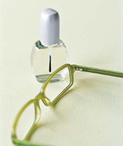 glasses-nail-polish_300